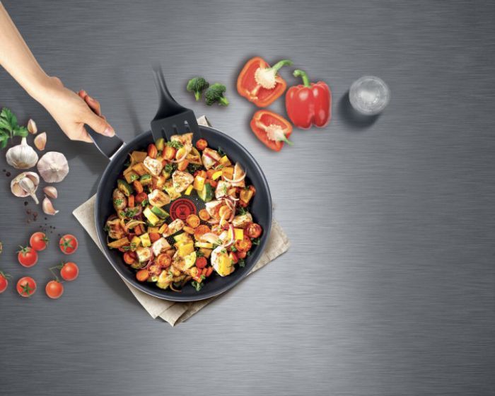Сковорода Tefal XL Intense, 28см, алюміній, чорний