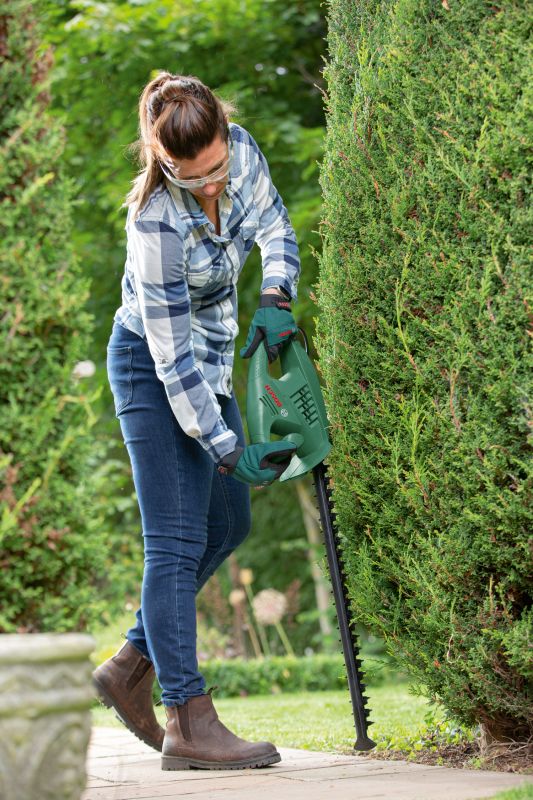 Кущоріз Bosch EasyHedgeCut 45 420Вт 45см крок різу 16мм 2.6кг