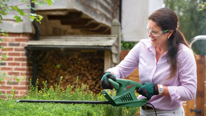 Кущоріз Bosch EasyHedgeCut 45 420Вт 45см крок різу 16мм 2.6кг