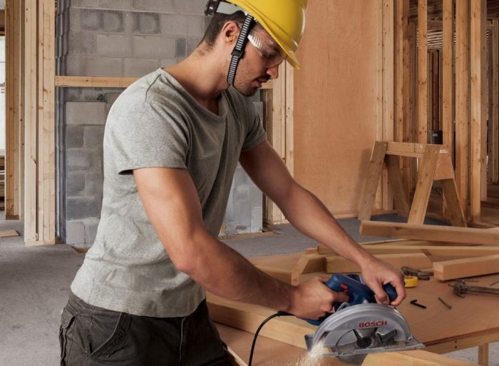 Пила дискова Bosch GKS 140 1400Вт 184мм 3.7кг 20мм + пиляльний диск Eco for wood