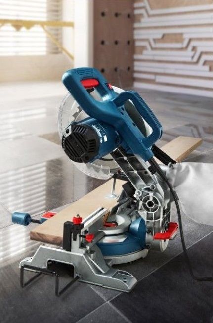 Пила торцювальна Bosch GCM 216 1300Вт диск 216мм 10.1кг