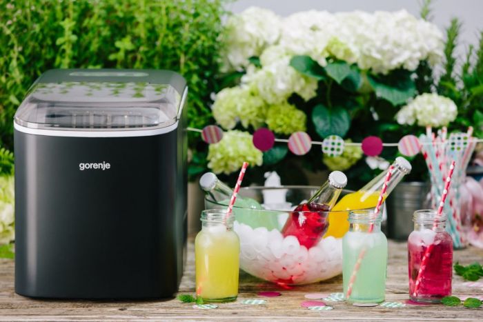 Льодогенератор побутовий Gorenje, 12кг/добу, 2.2л, дисплей, чорний