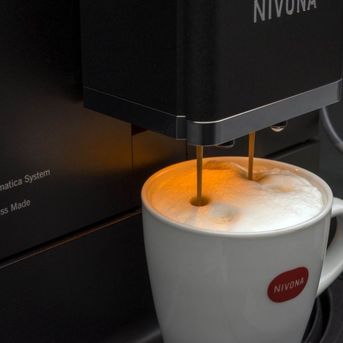 Кавомашина NIVONA CafeRomatica 2.2л, зерно + мелена, автомат.капучинатор, авторецептів - 9, чорний