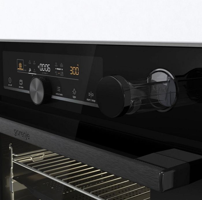 Духова шафа Gorenje електрична, 77л, A+, пара, дисплей, чорний