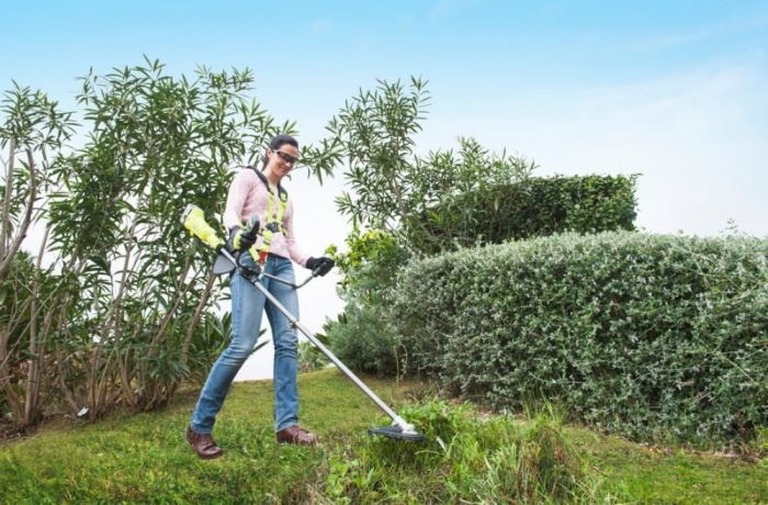 Тример садовий акумуляторний Ryobi ONE+ RBC18X20B4F 18В 20см ніж/ліска 30см 1х4А·год ергоремені Vertebrae 4.7кг