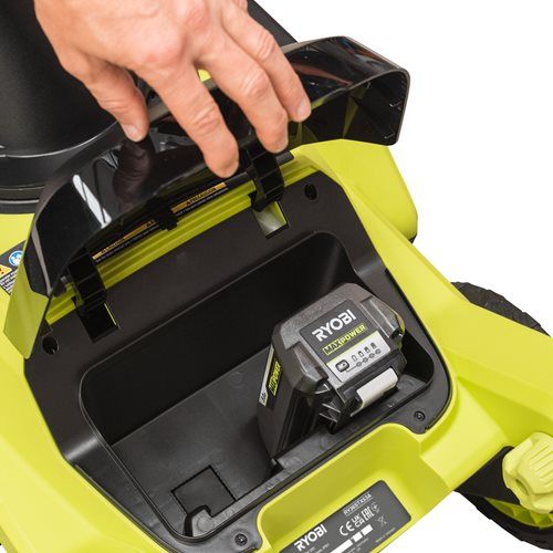 Снігоприбиральна машина акумуляторна Max Power Ryobi RY36STX53A-150 36В 1х5А·год ширина 53см безщітковий двигун викид до 11м висота 35см 25.5кг
