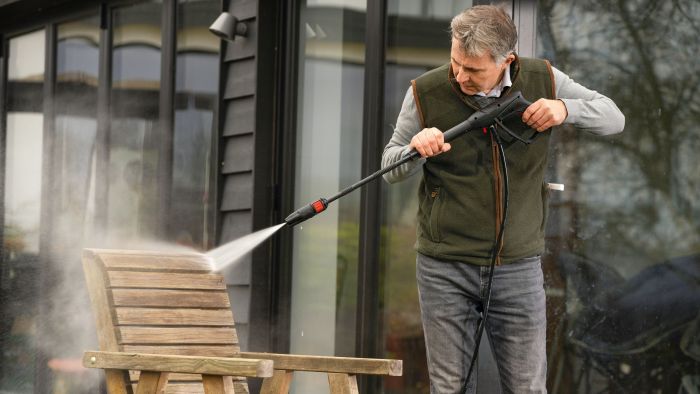 Мінімийка високого тиску Bosch UniversalAquatak 135, 1900Вт, 135бар, 410л/год, насадка 3в1, 7.9кг