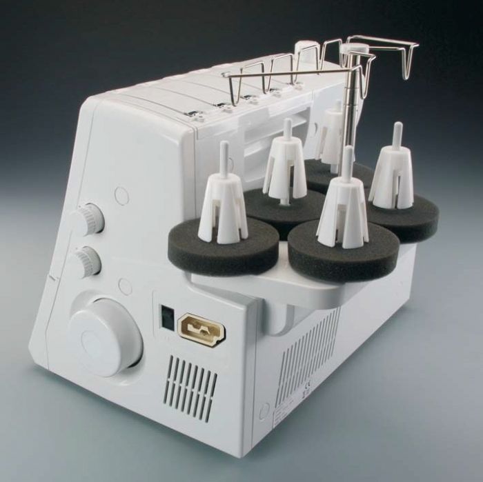 Коверлок MINERVA  M4000CL, 120Вт, 20 оп., (5, 4, 3, 2-х ниткові шви), білий