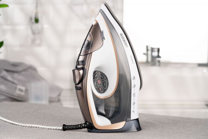 Праска Ardesto IR-B2245-E, 2400Вт, 400мл, паровий удар, електр. керування, керам. підошва, біло-сірий