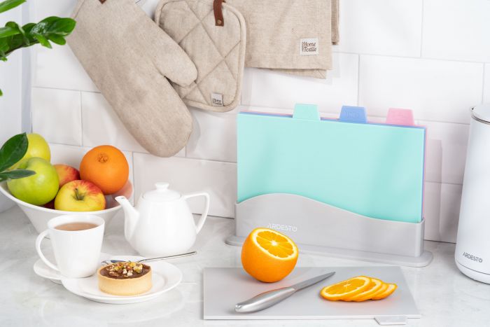 Набір дошок кухонних на підставці Ardesto Fresh, 4 шт, 33.5х23.5х6.8см, пластик