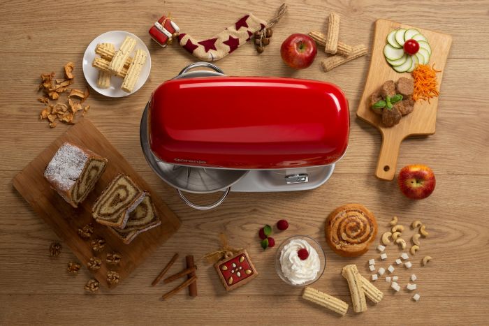 Кухонна машина Gorenje 1000Вт, чаша-метал, корпус-метал, насадок-7, сріблясто-червоний