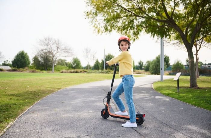 Електросамокат Segway-Ninebot дитячий C2 E, помаранчевий