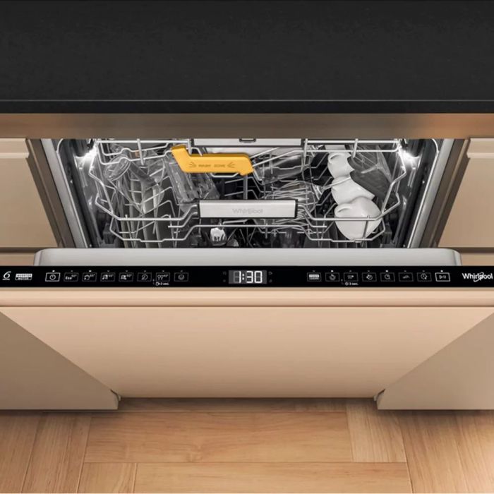 Посудомийна машина Whirlpool вбудована, 14компл., A+++, 60см, дисплей, 3й кошик, білий