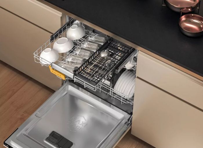 Посудомийна машина Whirlpool вбудована, 14компл., A+++, 60см, дисплей, 3й кошик, білий