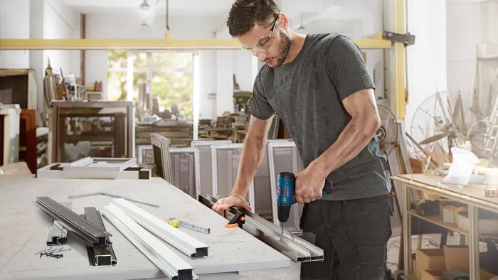 Шурупокрут-дриль акумуляторний Bosch GSR 120-LI 12В 2х2А·год 14·30Нм 0-400·0-1500об·хв 2.5кг
