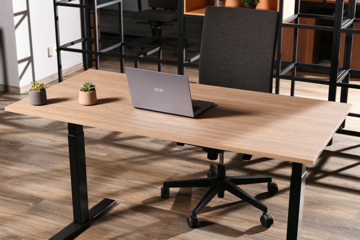 Стіл комп'ютерний 2E CE150WYLOW-MOTORIZED, регулювання висоти, електропривід 220В, 62/128x150х75cм, Wood Yellow