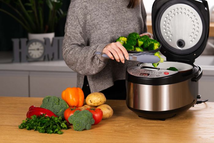 Мультиварка Ardesto, 860Вт, чаша-5л, електронне керув., книга рецептів, метал/пластик, сріблясто-чорний