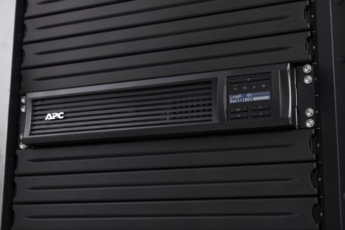 Джерело безперебійного живлення APC Smart-UPS 2200VA/1980W, RM 2U, LCD, USB, SmartConnect, 8xC13, 2xC19