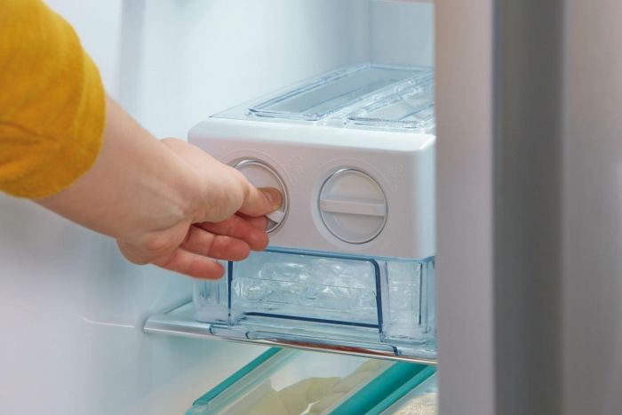 Холодильник SBS Gorenje, 182х64х80см, 4 двері, 265(129)л, А++, Інвертор , Зона св-ті, Внутр. Диспл, Нерж