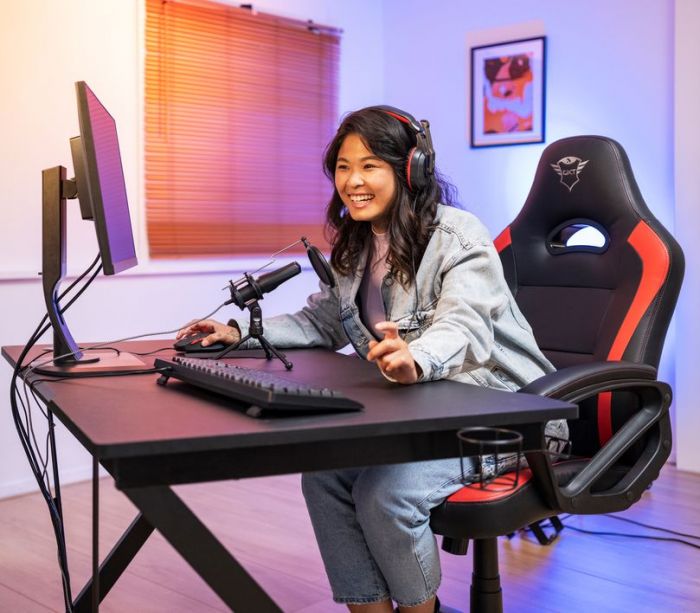 Крісло Trust GXT 701 RYON, ПУ шкіра, Foldable Armrests, червоний
