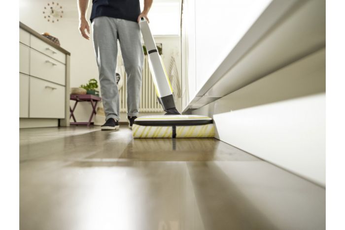 Підлогомийна машина Karcher FC 7 Cordless, вода -0.4л, автон. робота до 45хв, вага-4.3кг, срібний
