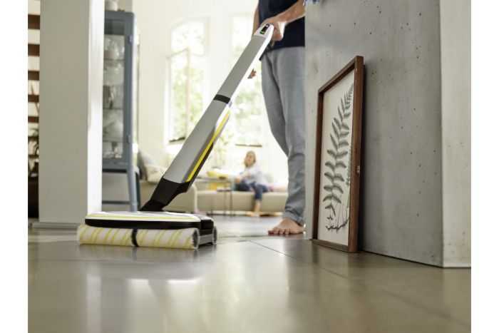 Підлогомийна машина Karcher FC 7 Cordless, вода -0.4л, автон. робота до 45хв, вага-4.3кг, срібний