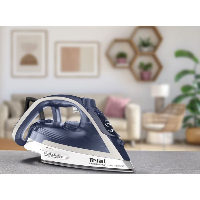 Праска Tefal Ultragliss Plus, 2800Вт, 270мл, паровий удар -260гр, постійна пара - 50гр, керам. підошва, синій