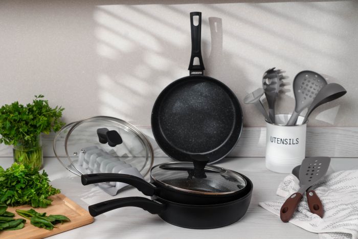 Сковорода глибока з кришкою ARDESTO Gemini Livorno, 28см, алюміній, чорний