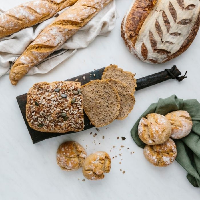 Хлібопічка Panasonic 550Вт, програм-28, макс.вага -1.25кг, форма-прямокутник, пластик, чорний