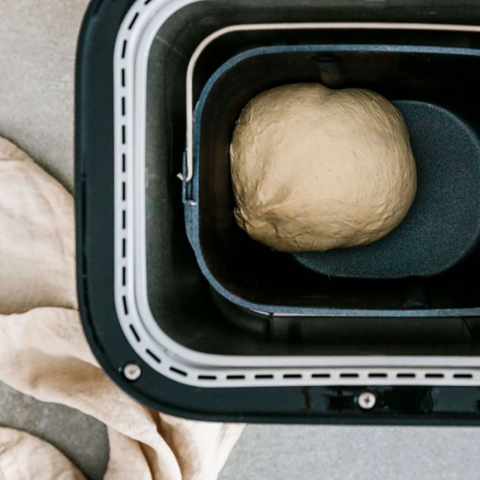 Хлібопічка Panasonic 550Вт, програм-28, макс.вага -1.25кг, форма-прямокутник, пластик, чорний