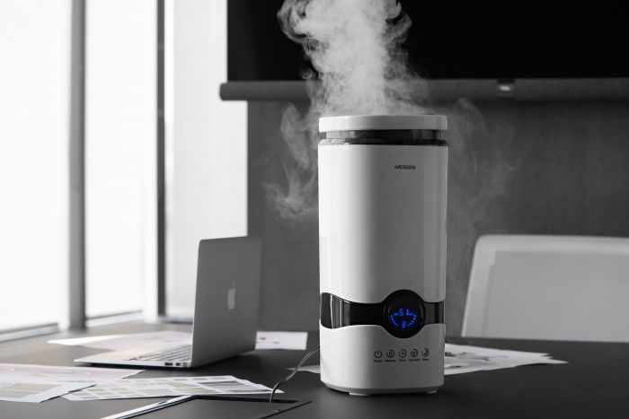 Зволожувач повітря ARDESTO ультразвуковий, 40м2, 4л, 300мл/г, електр. кер-ння, пульт ДК, верх. залив води, білий