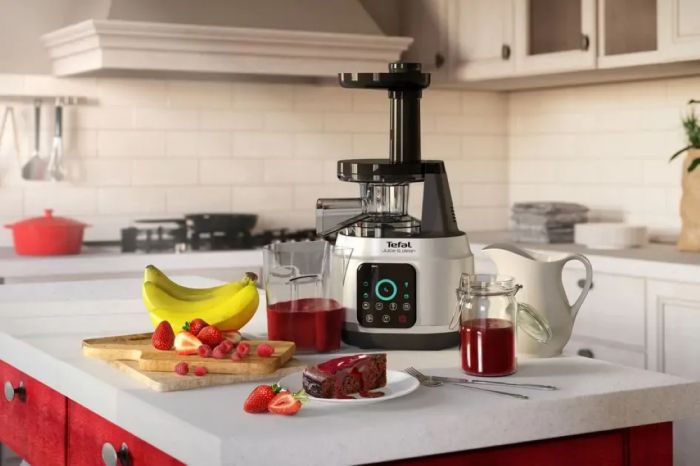 Соковитискач Tefal Juice&Clean шнековий 150Вт, чаша-0.8л, жмих-0.8л, пластик, сріблясто-чорний
