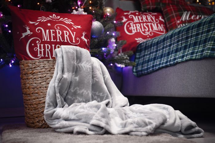 Подушка декор. Ardesto Christmas Happy Holidays 45х45см, 100% поліестер, червоний
