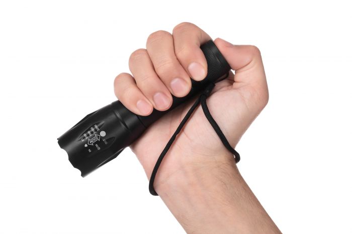 Ліхтар ручний акумуляторний 2E FLBL1812BI Micro-USB 1200мА·год 1200лм 10Вт 4 режими освітлення функція Power Bank IPX4 0.1кг