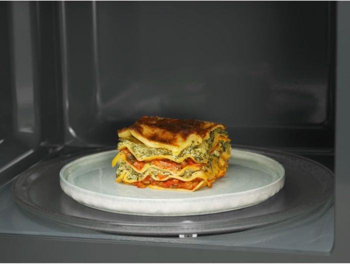 Мікрохвильова піч Electrolux, 20л, мех. керування, 800Вт, гриль, чорний