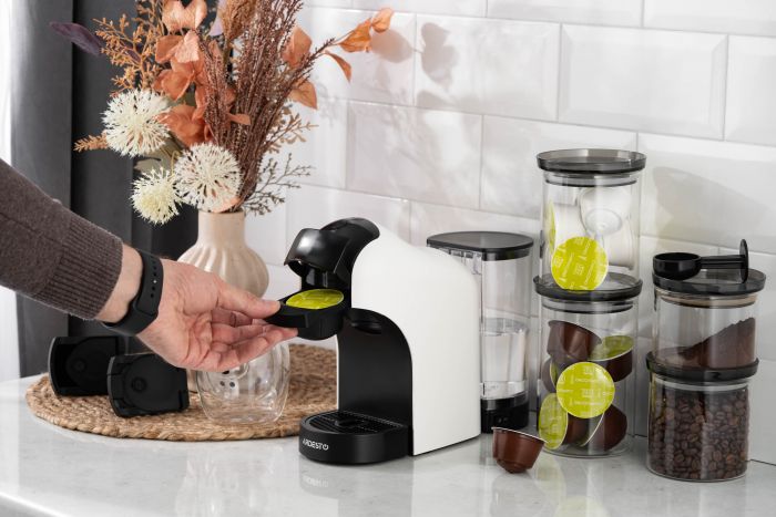 Кавоварка Ardesto капсульна, 0.8л,  капсули Nespresso, Nescafe Dolce Gusto, мелена кава, сенсорне керування, білий
