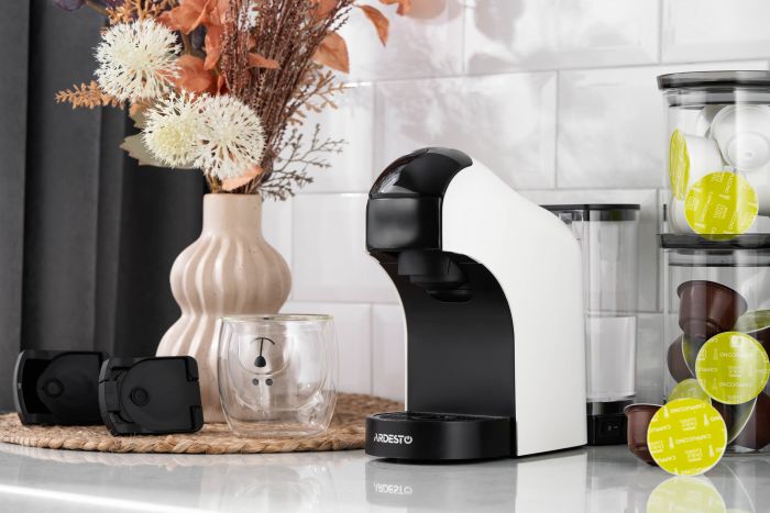 Кавоварка Ardesto капсульна, 0.8л,  капсули Nespresso, Nescafe Dolce Gusto, мелена кава, сенсорне керування, білий