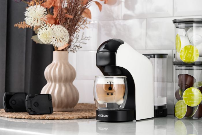 Кавоварка Ardesto капсульна, 0.8л,  капсули Nespresso, Nescafe Dolce Gusto, мелена кава, сенсорне керування, білий