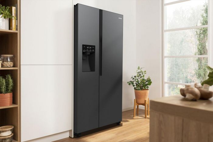 Холодильник SBS Gorenje, 179х70х92см, 2 двері, 376(190)л, А++, NF+, Інв., Зона св-ті, диспенсер, генератор льоду, Зовн. Диспл, чорний