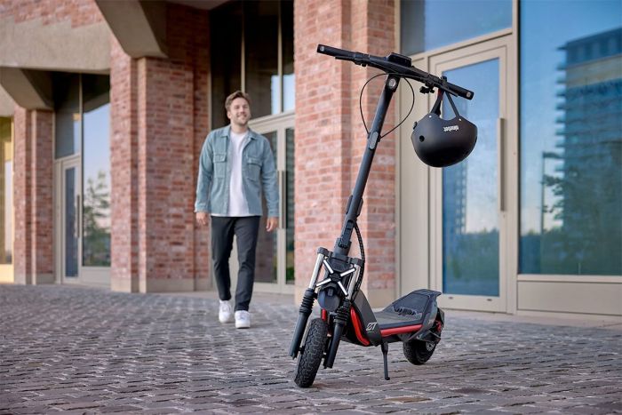 Електросамокат Segway-Ninebot ZT3 PRO E, чорний
