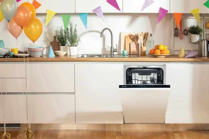 Посудомийна машина Gorenje вбудовувана, 11компл., A++, 45см, AquaStop, 3й кошик, білий