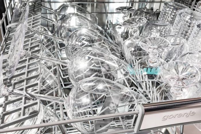 Посудомийна машина Gorenje, 16компл., A+++, 60см, дисплей, 3 кошика, AquaStop, сірий