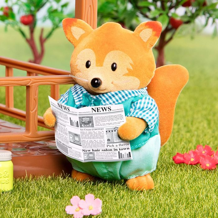 Набір фігурок Li`l Woodzeez Сім'я Лисичок 4од, книжка EN