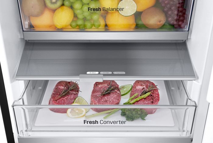 Холодильник LG з нижн. мороз., 203x60х68, холод.відд.-277л, мороз.відд.-107л, 2дв., А++, NF, інв., диспл зовн., Fresh Сonverter, Metal Fresh, чорний матовий