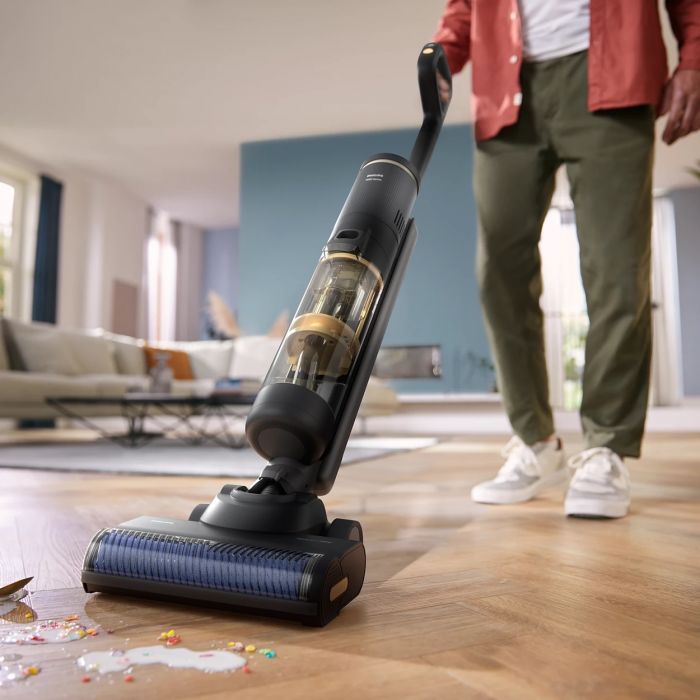 Пилосос Philips безпровідний AquaTrio, 7000 Series, вологе прибирання, конт пил -0.42л, автон. робота до 25хв, PowerCyclone Aqua, турборежим, чорний