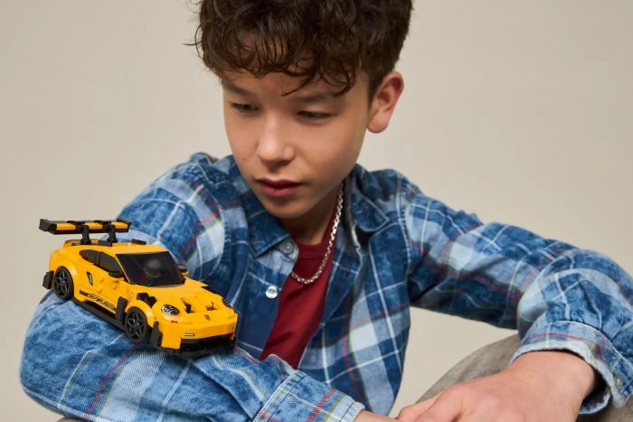 Конструктор LEGO Speed Champions Суперкар Porsche 911 GT3 RS