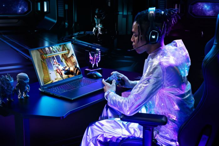 Ноутбук Acer Predator Helios Neo 18 PHN18-72 18" WQXGA IPS, Intel U9-275HX, 64GB, F2TB, NVD5070-8, Lin, чорний