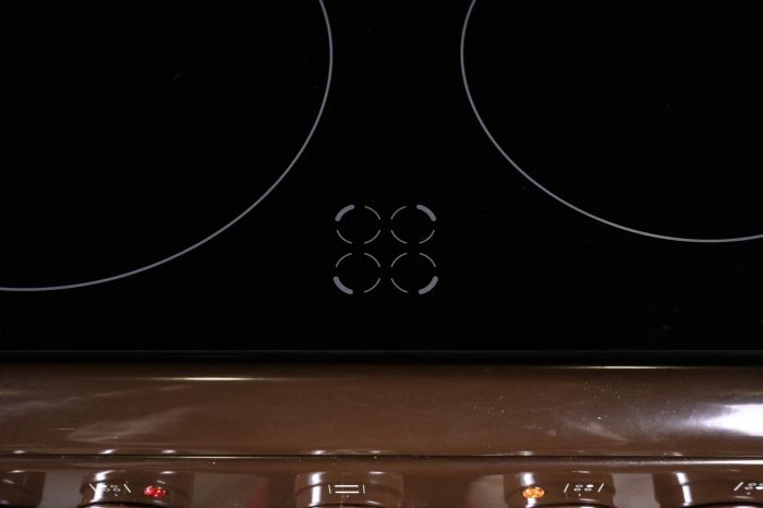 Плита Hansa електрична склокерамічна, 50х60см, 68л, коричневий