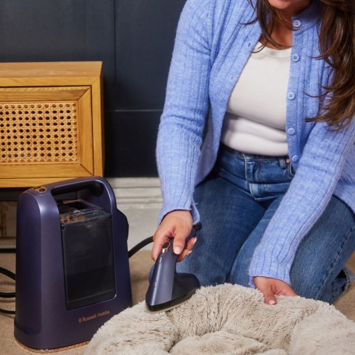 Відпарювач Russell Hobbs Genie Maestro, 1700Вт, 750мл, паровий удар -20гр, верт. відпарювання, керам. підошва, синій