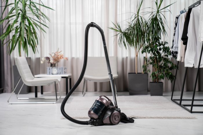 Пилосос ARDESTO контейнерний, 700Вт, конт пил -2.5л, НЕРА, чорно-бронзовий